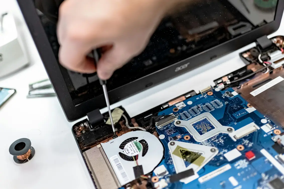 Laptop Repair in Gokhale Road